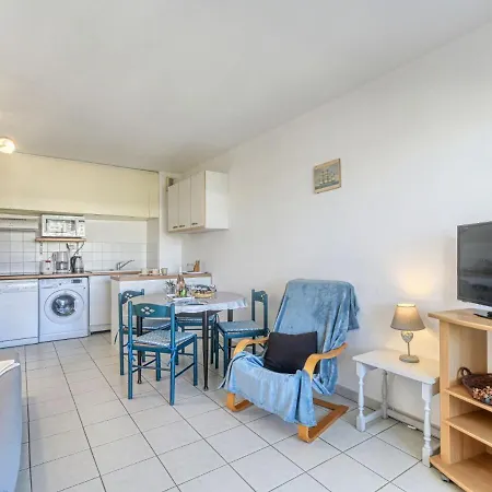 Apartment Le Cesaree-2 By Interhome Fréjus