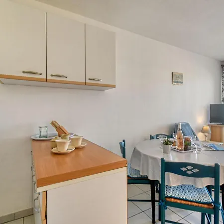 公寓 Le Cesaree-2 By Interhome *